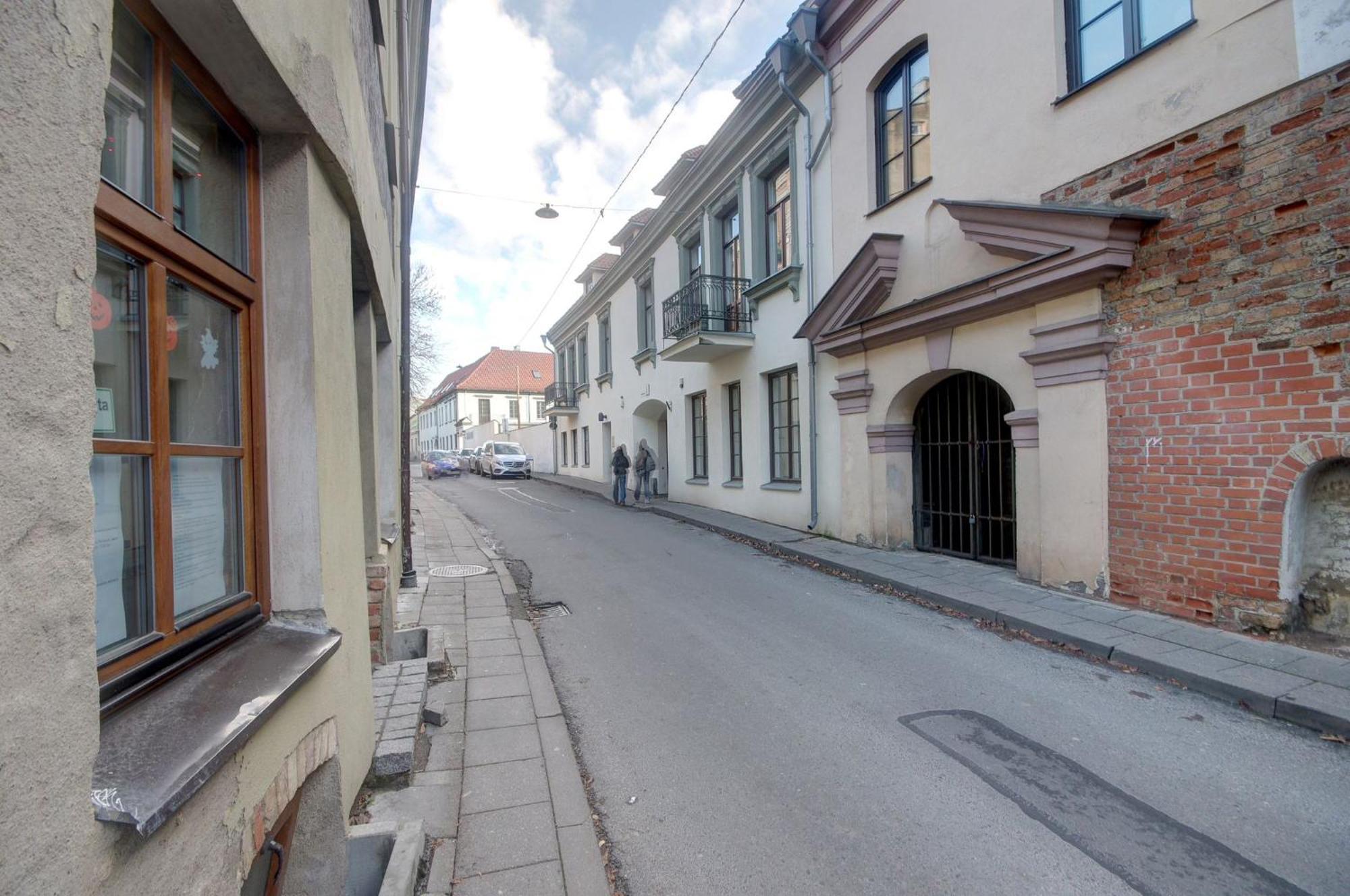 Historical Apartments X Free Parking Self Check In 24X7 By H&H VNO Exterior photo